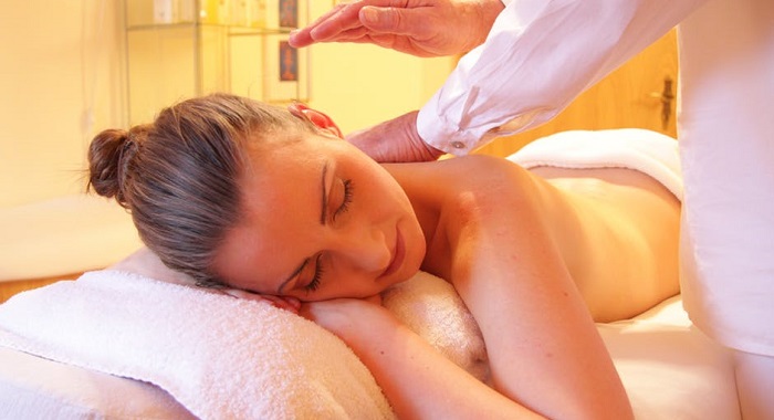 Female Massage 01